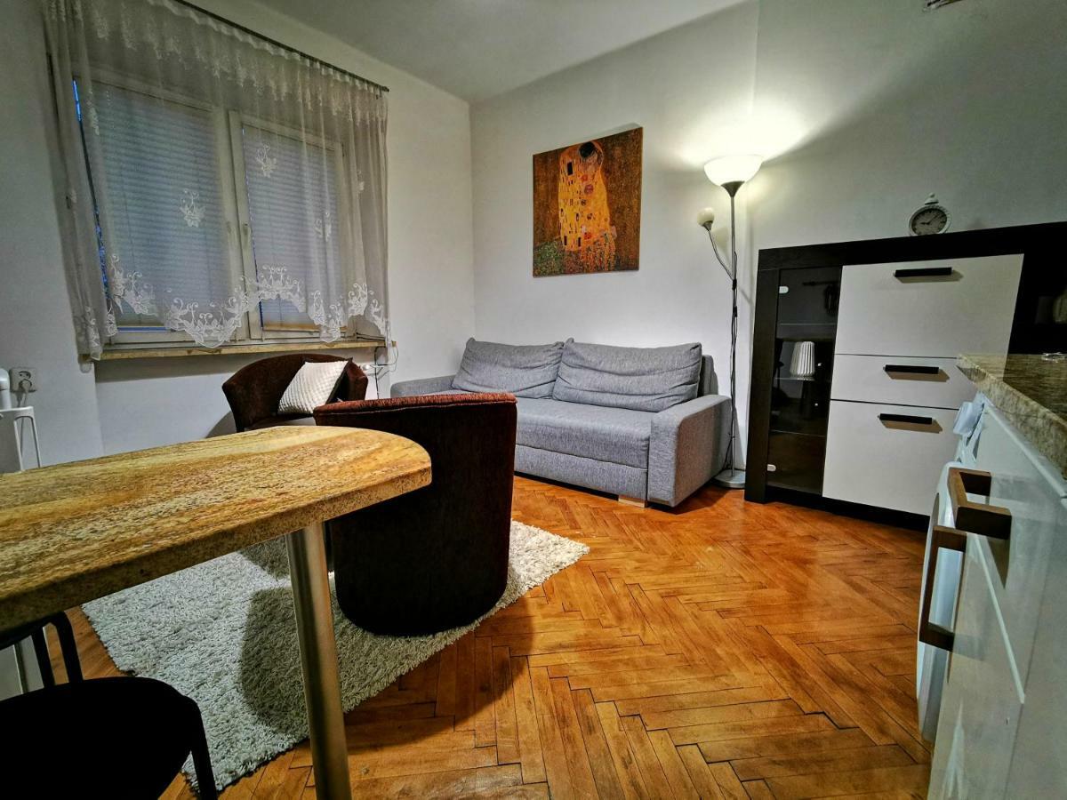 Krakow Centrum Gurgacza Apartments Exteriör bild